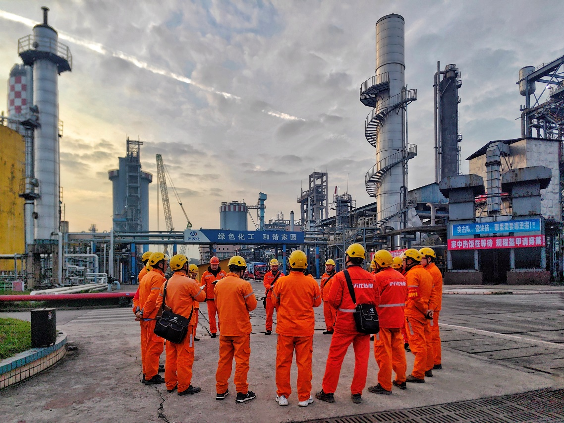 星光奮進(jìn)路 方圓紅旗耀 ——弘旭公司十二月攻堅(jiān)紀(jì)實(shí)(圖1) 星光奮進(jìn)路 方圓紅旗耀 ——弘旭公司十二月攻堅(jiān)紀(jì)實(shí)(圖1)