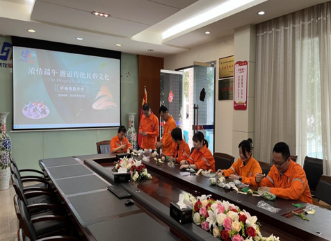 弘旭公司支工會舉辦“巧手慧心 香囊傳情”端午香囊制作活動(dòng)